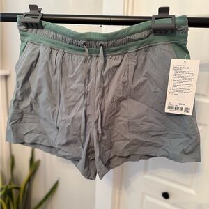 lululemon athletica dance studio high rise short 3.5” NWT - crater blue